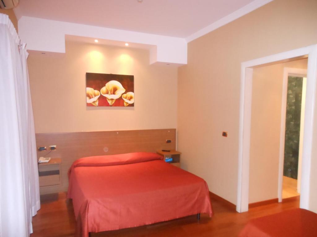 Hotel Ristorante La Lanterna Calvizzano Habitación foto